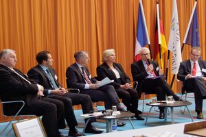 Eurodistrict REGIO PAMINA : une journée sous le signe de l'emploi transfrontalier Eurodistrict REGIO PAMINA : une journée sous le signe de l'emploi transfrontalier