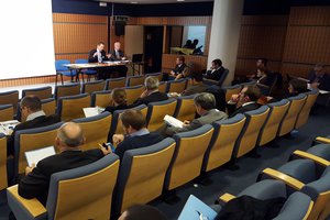 Towards the creation of an online forum for the MOT network Towards the creation of an online forum for the MOT network