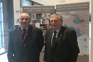 Construire les territoires transfrontaliers : l'Europe pour les citoyens Construire les territoires transfrontaliers : l'Europe pour les citoyens