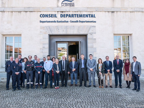 ALERT - Anticiper et Lutter dans un Espace commun contre les Risques Transfrontaliers ALERT - Anticiper et Lutter dans un Espace commun contre les Risques Transfrontaliers